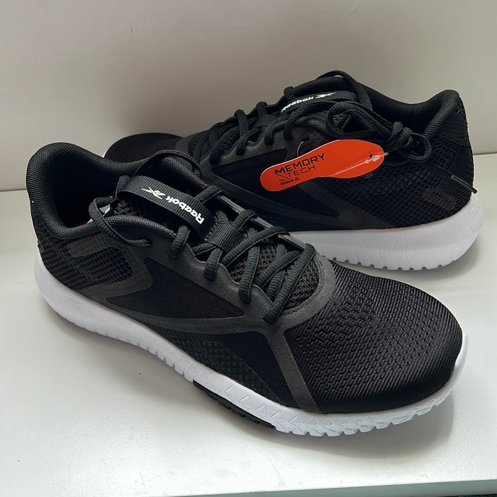 *NWT* Reebok Flexagon Force